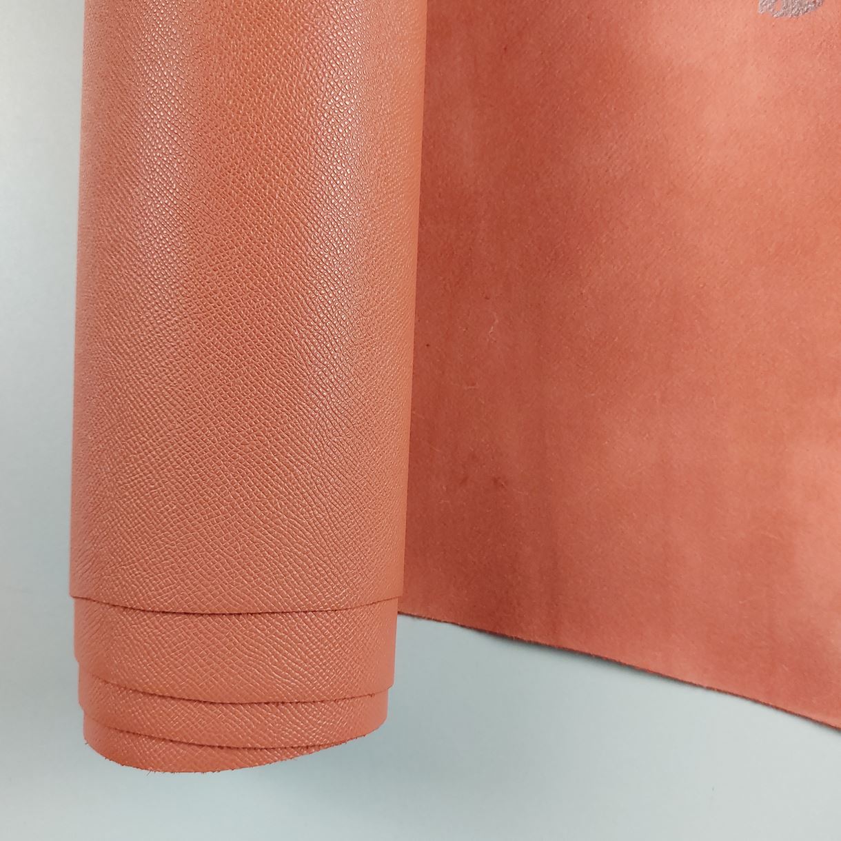 EPSON. Колір - темно-рожевий 1,3