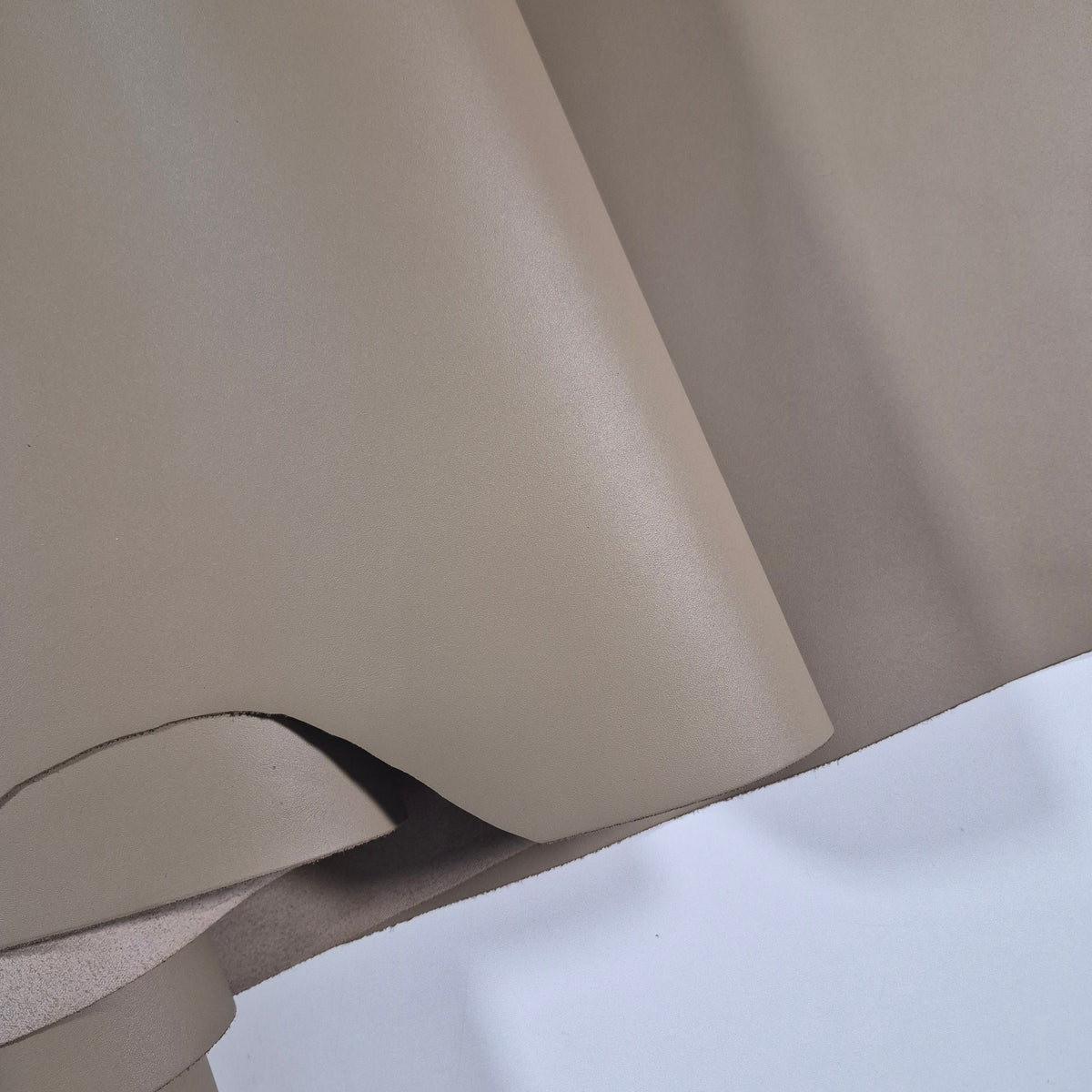 Combined-Tanned Leather. Color – Beige argile 1.5 Panel 60x90 cm)