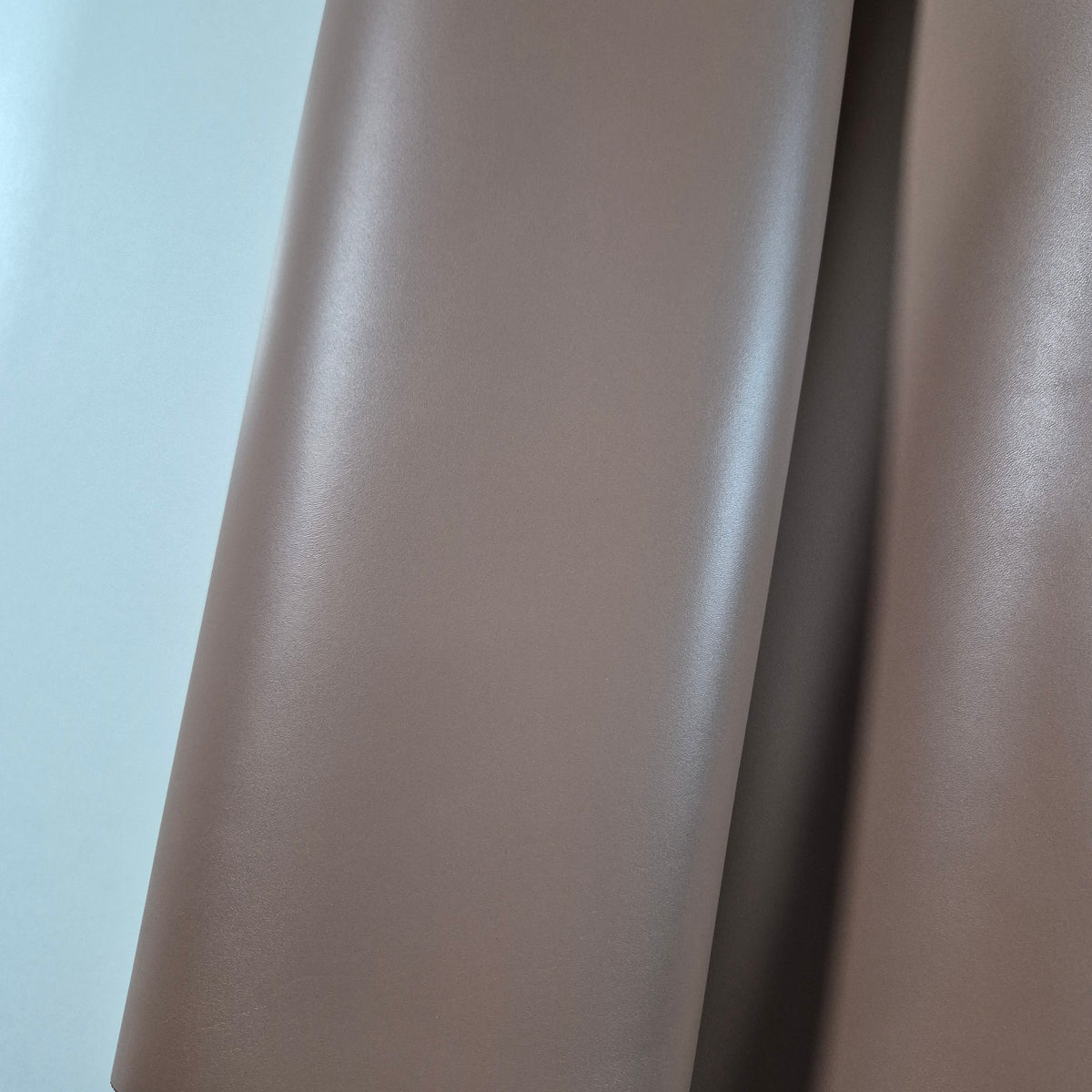 Combined-Tanned Leather. Color – Rose Perle 1.5 Panel 40x60 cm